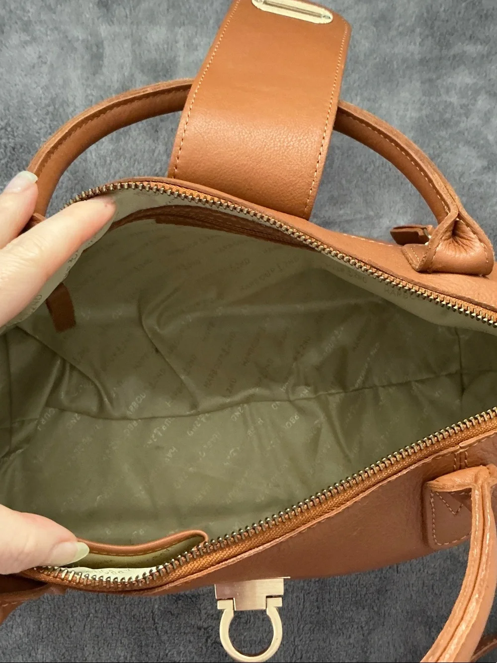 NWT Harbour 2ND Structured Tan Leather Shoulder Bag with Detachable Strap